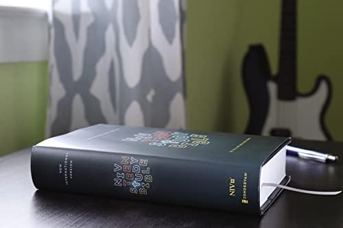 NIV, Teen Study Bible (For Life Issues You Face Every Day), Hardcover, Navy, Comfort Print by Zondervan
