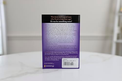 The Case for the Real Jesus Student Edition: A Journalist Investigates Current Challenges to Christianity (Case for … Series for Students) by Lee Strobel