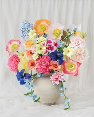 Crafting Paper Flowers: A Visual Guide to Breathtaking Botanicals by Emily Paluska