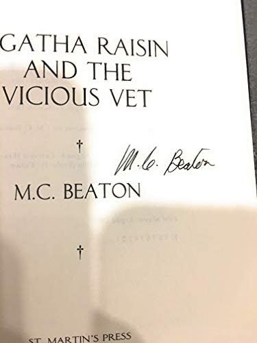 Agatha Raisin and the Vicious Vet (Agatha Raisin Mysteries, No. 2) by M. C. Beaton