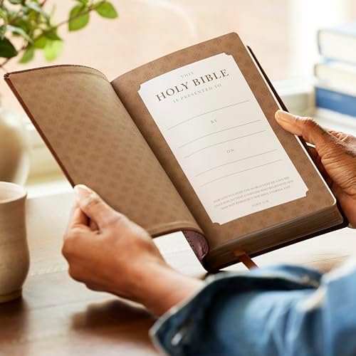 NRSV Catholic Edition Gift Bible, Brown Leathersoft (Comfort Print, Holy Bible, Complete Catholic Bible, NRSV CE): Holy Bible by Catholic Bible Press