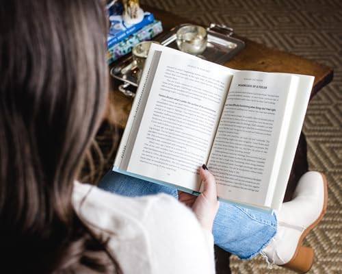 Created to Hear God: 4 Unique and Proven Ways to Confidently Discern His Voice by Havilah Cunnington