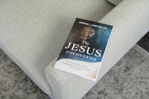 The Jesus Discoveries: 10 Historic Finds That Bring Us Face-to-Face with Jesus by Jeremiah J. Johnston