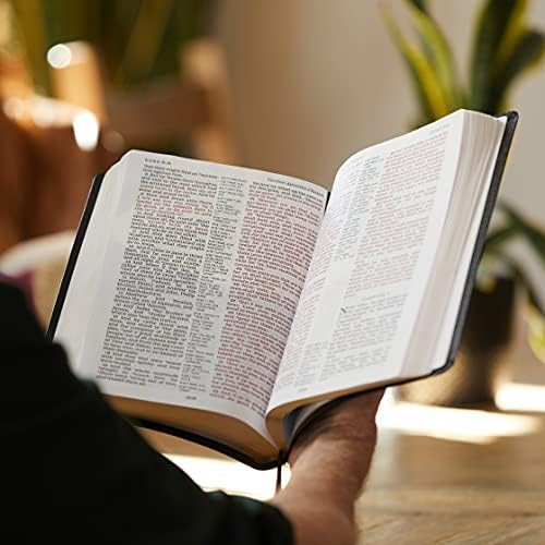 NKJV Holy Bible, Giant Print Center-Column Reference Bible, Burgundy Leather-look, 72,000+ Cross References, Red Letter, Comfort Print: New King James Version by Thomas Nelson