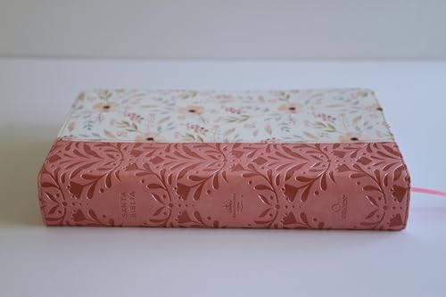 Biblia RVR 1960 Letra gigante, símil piel rosada con flores (Edición cantos pintados / Spanish Bible RVR 1960 Giant Print Handy Size Leathersoft Pink floral (Spanish Edition) by Reina Valera Revisada 1960