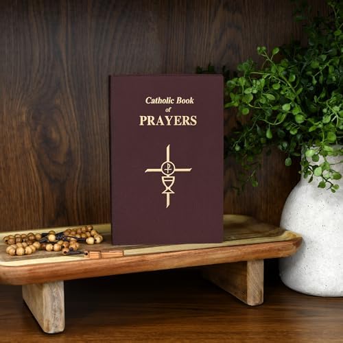 Catholic Book of Prayers: Popular Catholic Prayers Arranged for Everyday Use Rev. Maurus Fitzgerald, O.F.M. by O.F.M. Rev. Maurus Fitzgerald