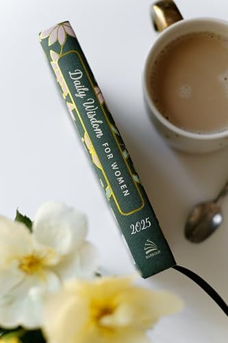 Daily Wisdom for Women 2025 Devotional Collection (Daily Wisdom - Annual Edition) by Compiled by Barbour Staff
