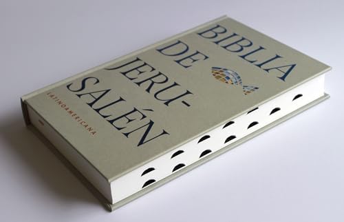 Biblia Católica Biblia de Jerusalén Latinoamericana, tapa dura edición clásica marrón arena con índice / Jerusalem Bible - Latin American Edition HC Sand (Spanish Edition) by Biblia de Jerusalén