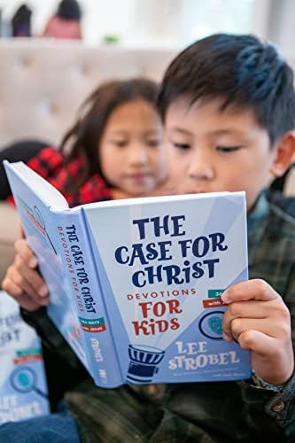 The Case for Christ Devotions for Kids: 365 Days with Jesus (Case for… Series for Kids) by Lee Strobel