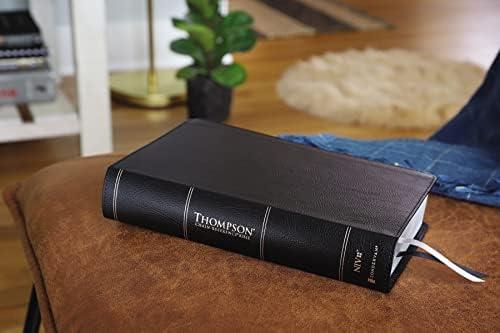 NIV, Thompson Chain-Reference Bible, Handy Size, European Bonded Leather, Black, Thumb Indexed, Red Letter, Comfort Print by Zondervan