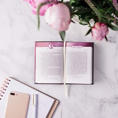 Jesus Always, Padded Hardcover, with Scripture References: Embracing Joy in His Presence (A 365-Day Devotional) by Sarah Young