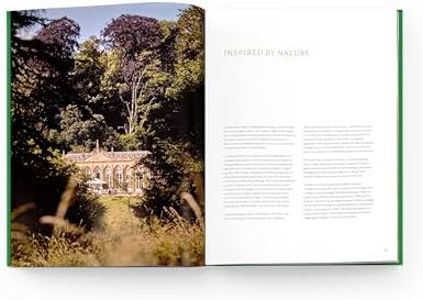 Daylesford Living: Inspired by Nature: Organic Lifestyle in the Cotswolds―Live and entertain Cotswolds style, with English lifestyle visionary and organic farm founder Carole Bamford by Carole Bamford