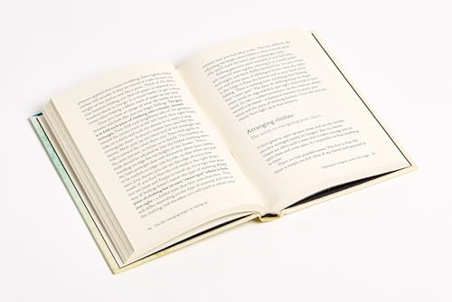 The Life-Changing Magic of Tidying Up: The Japanese Art of Decluttering and Organizing by Marie Kondō