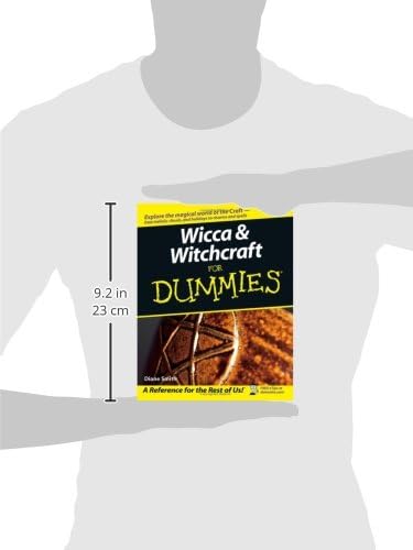 Wicca and Witchcraft For Dummies (For Dummies Series) by Diane Smith
