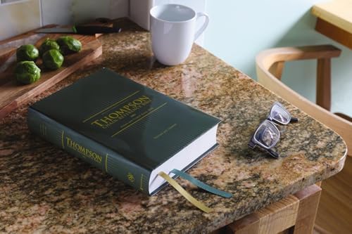ESV, Thompson Chain-Reference Bible, Hardcover, Green, Red Letter by Zondervan