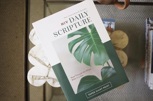 NIV, Daily Scripture, Super Giant Print, Paperback, White/Green, Comfort Print: 365 Days to Read Through the Whole Bible in a Year by Zondervan