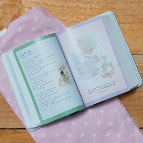 NKJV, Precious Moments Small Hands Bible, Hardcover, Pink, Comfort Print: Holy Bible, New King James Version by Thomas Nelson