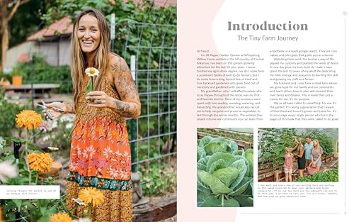 The Tiny But Mighty Farm: Cultivating High Yields, Community, and Self-Sufficiency from a Home Farm - Start growing food today - Meet the best ... yourself, your family, and your neighbors by Jill Ragan