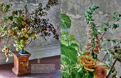 Home in Bloom: Lessons for Creating Floral Beauty in Every Room by Ariella Chezar