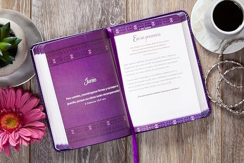 Dios está conmigo siempre: 365 días devocionario (Spanish Edition) by BroadStreet Publishing Group LLC