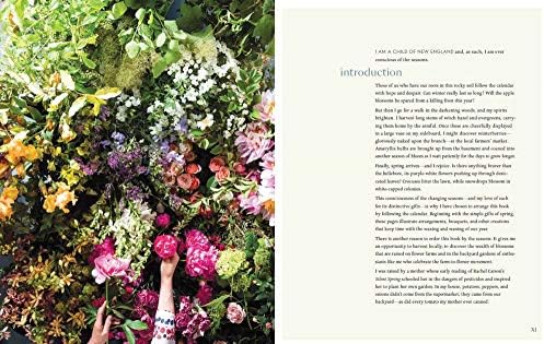 Seasonal Flower Arranging: Fill Your Home with Blooms, Branches, and Foraged Materials All Year Round by Ariella Chezar