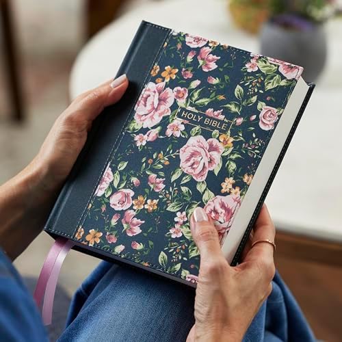 NKJV, Journal the Word Bible: Reflect, Journal or Create Art Next to Your Favorite Verses (Cloth over Board, Blue Floral, Red Letter, Comfort Print): Reflect, Journal, or Create Art Next to Your Favorite Verses by Thomas Nelson