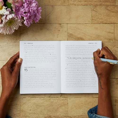 NKJV New Testament, Tracing edition: Engaging the Scripture Word by Word (Gray Cloth over Board) by Thomas Nelson