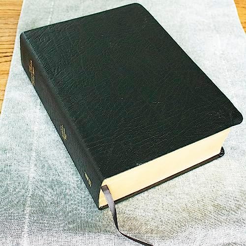 NASB MacArthur Study Bible by Thomas Nelson