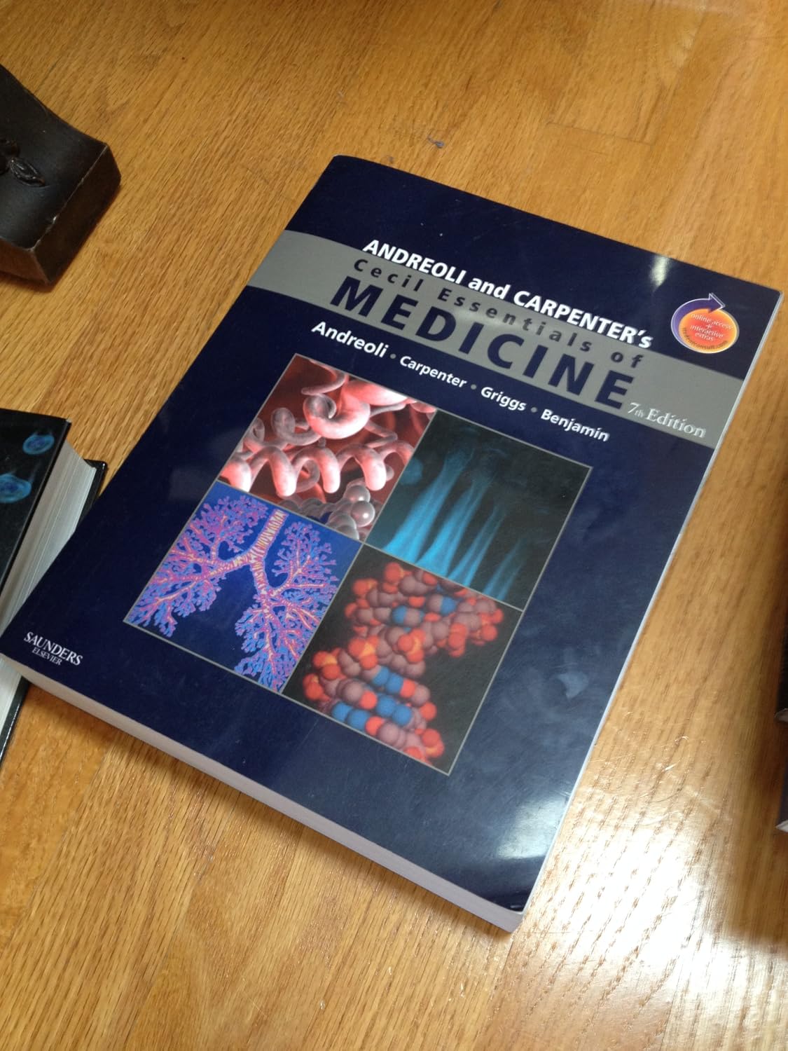 Andreoli and Carpenter's Cecil Essentials of Medicine: With STUDENT CONSULT Online Access (Cecil Medicine) by Thomas E. Andreoli MD MACP FRCP(Edin)