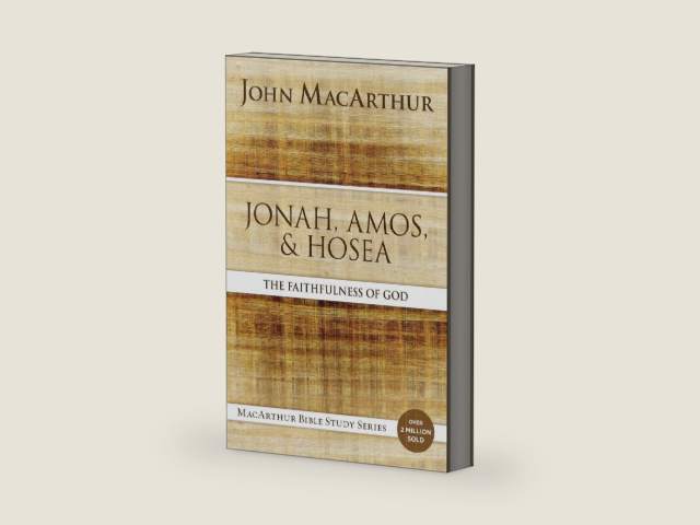 Jonah, Amos, and Hosea: The Faithfulness of God (MacArthur Bible Studies) by John F. MacArthur | barcode:9780310123866 | source:'9780310123866-right-three-quarter.jpg