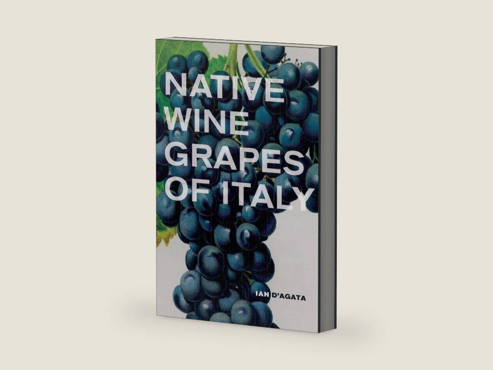 Native Wine Grapes of Italy by Ian D'Agata | barcode:9780520272262 | source:'9780520272262-right-three-quarter.jpg