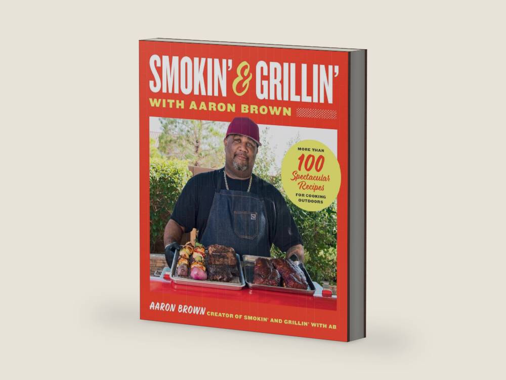 Smokin' and Grillin' with Aaron Brown: More Than 100 Spectacular Recipes for Cooking Outdoors by Aaron Brown | barcode:9780760389188 | source:'9780760389188-right-three-quarter.jpg