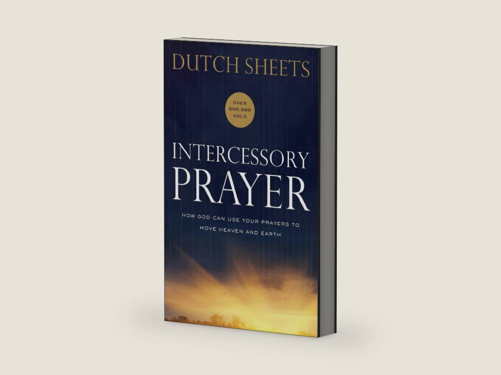 Intercessory Prayer: How God Can Use Your Prayers to Move Heaven and Earth | Handbook on How to Pray | Biblical Principles and Practical Advice by Dutch Sheets | barcode:9780764217876 | source:'9780764217876-right-three-quarter.jpg
