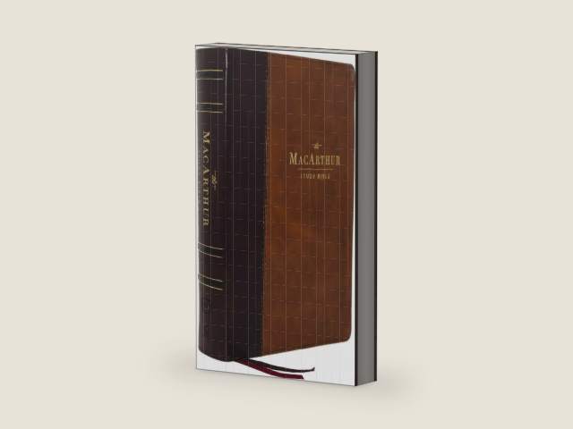 NKJV, MacArthur Study Bible, Brown Leathersoft, Comfort Print: Unleashing God's Truth One Verse at a Time (Holy Bible, New King James Version) by Thomas Nelson | barcode:9780785223085 | source:'9780785223085-right-three-quarter.jpg