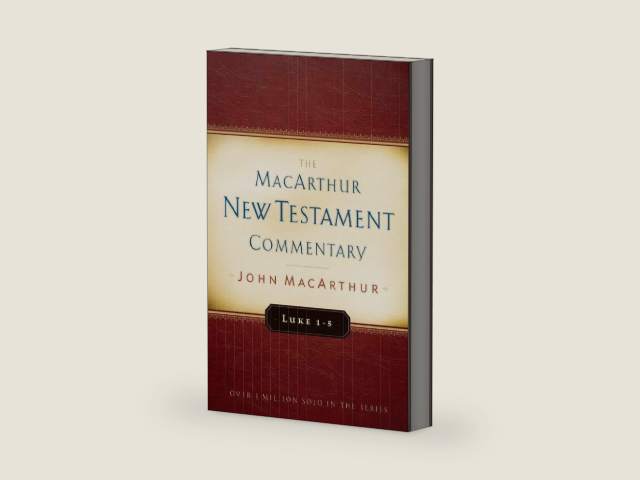 Luke 1-5 MacArthur New Testament Commentary (Volume 7) by John MacArthur | barcode:9780802408716 | source:'9780802408716-right-three-quarter.jpg