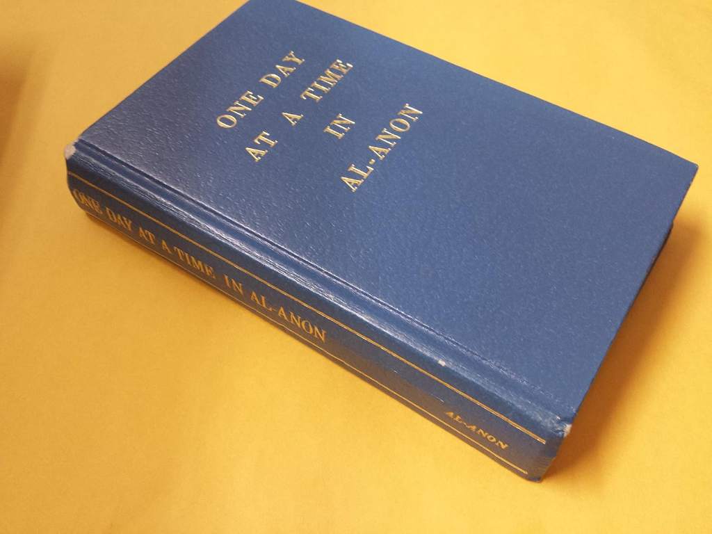 One Day at a Time in Al-Anon by Al-Anon | barcode:9780910034210 | source:'9780910034210.jpg
