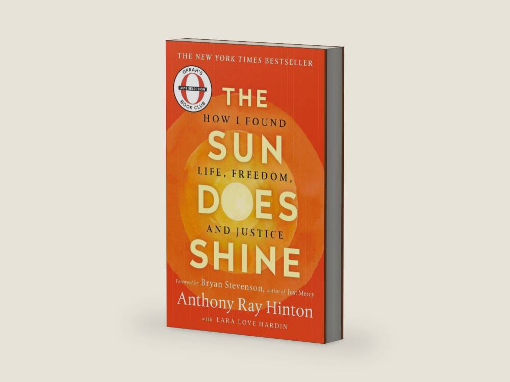 The Sun Does Shine: How I Found Life, Freedom, and Justice by Anthony Ray Hinton | barcode:9781250309471 | source:'9781250309471-right-three-quarter.jpg