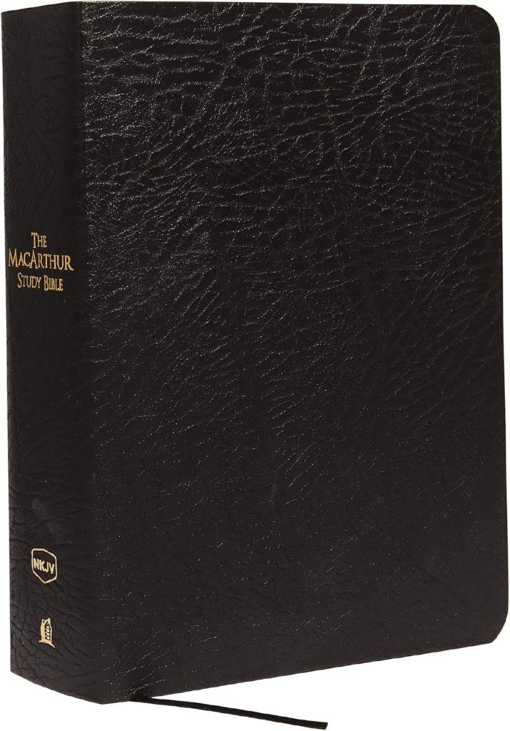 NKJV, MacArthur Study Bible, Large Print, Black Bonded Leather, Thumb Indexed: Unleashing God's Truth One Verse at a Time (Holy Bible, New King James Version) by Thomas Nelson | barcode:9781418542252 | source:'9781418542252.jpg