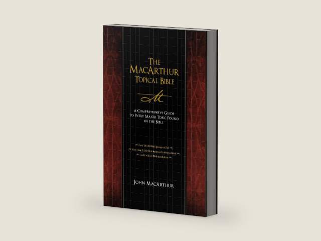 The MacArthur Topical Bible: A Comprehensive Guide to Every Major Topic Found in the Bible by Thomas Nelson | barcode:9781418543761 | source:'9781418543761-right-three-quarter.jpg