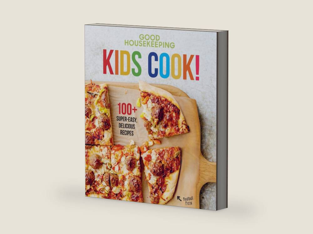 Good Housekeeping Kids Cook!: 100+ Super-Easy, Delicious Recipes - A Kids Cookbook by Good Housekeeping | barcode:9781618372406 | source:'9781618372406-right-three-quarter.jpg