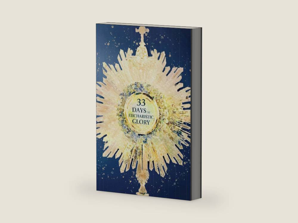 33 Days to Eucharistic Glory by Matthew Kelly | barcode:9781635825329 | source:'9781635825329-right-three-quarter.jpg