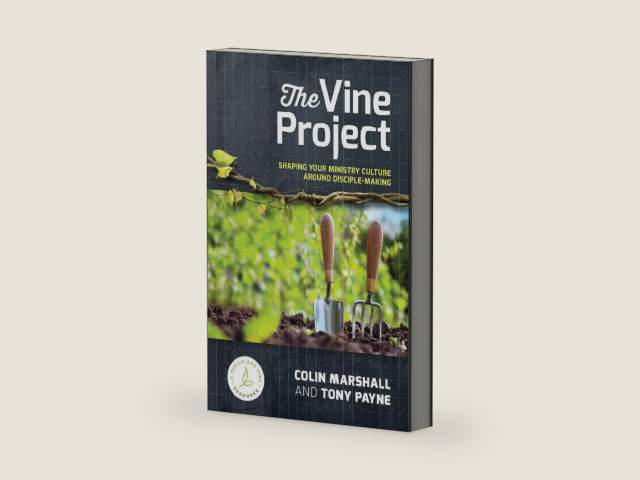 The Vine Project by Colin Marshall | barcode:9781925424768 | source:'9781925424768-right-three-quarter.jpg