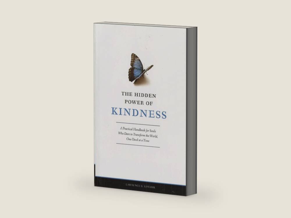 The Hidden Power of Kindness: A Practical Handbook for Souls Who Dare to Transform the World, One Deed at a Time by Lawrence G. Lovasik | barcode:9781928832003 | source:'9781928832003-right-three-quarter.jpg