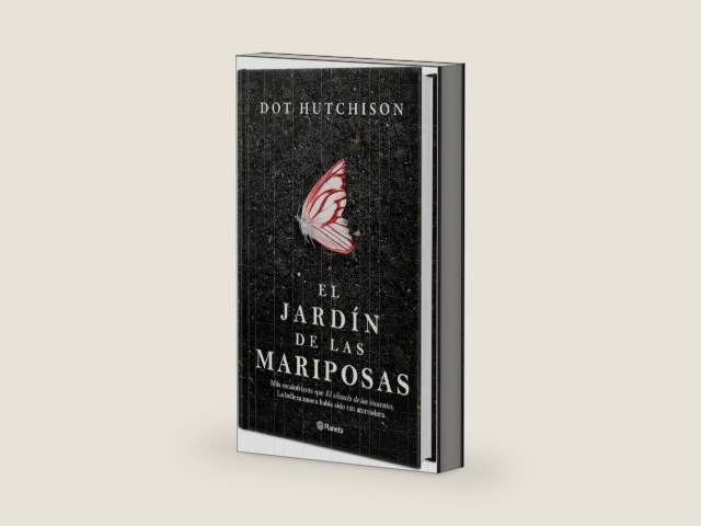 El jardín de las mariposas (Edición Tapa Dura) / The Butterfly Garden (El coleccionista / The Collector, 1) (Spanish Edition) by Dot Hutchison | barcode:9786070773907 | source:'9786070773907-right-three-quarter.jpg