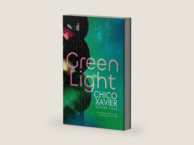 Green light by André (Espírito) Xavier, Francisco Cândido (Autor) , Luiz | barcode:9786555707427 | source:'9786555707427-right-three-quarter.jpg