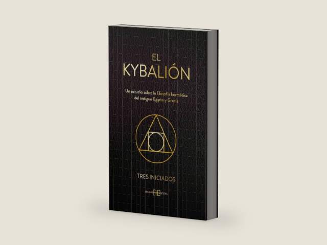 El Kybalión: Un estudio sobre la filosofía hermética del antiguo Egipto y Grecia (Spanish Edition) by Tres Iniciados | barcode:9788419510532 | source:'9788419510532-right-three-quarter.jpg