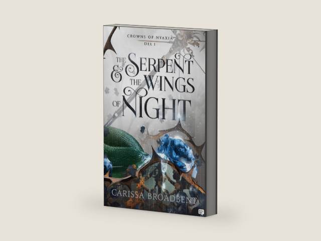 The Serpent & the Wings of Night (Svensk utgåva) (Crowns of Nyaxia Book 1) (Swedish Edition) by Carissa Broadbent | barcode:9789180848183 | source:'9789180848183-right-three-quarter.jpg