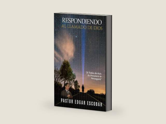 Respondiendo al Llamado de Dios (Spanish Edition) by EE Edgar Escobar | barcode:9798186416517 | source:'9798186416517-right-three-quarter.jpg